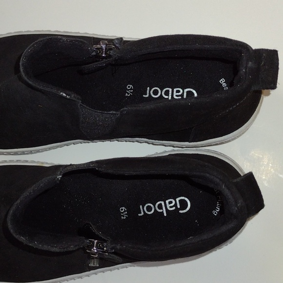 Gabor Suede Black Ankle Booties Sneakers Side Zipper Women's Size 9 Casual Fall - Picture 5 of 13